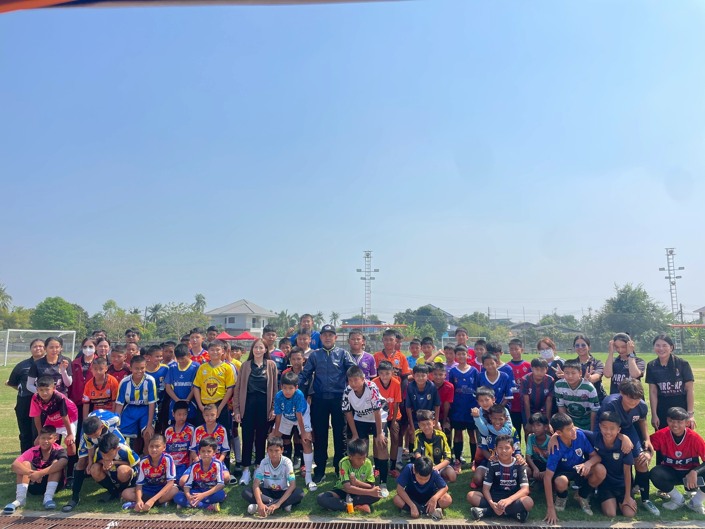 คัดตัวนักกีฬาฟุตบอลระดับชั้นมัธยมศึกษาปีที่ 1