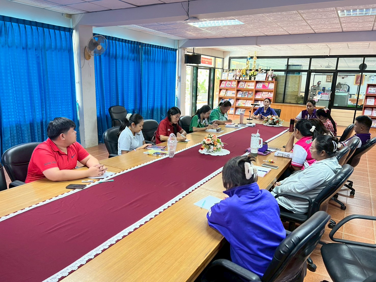 ประชุมคณะผู้บริหาร หัวหน้างาน หัวหน้ากลุ่มสาระการเรียนรู้